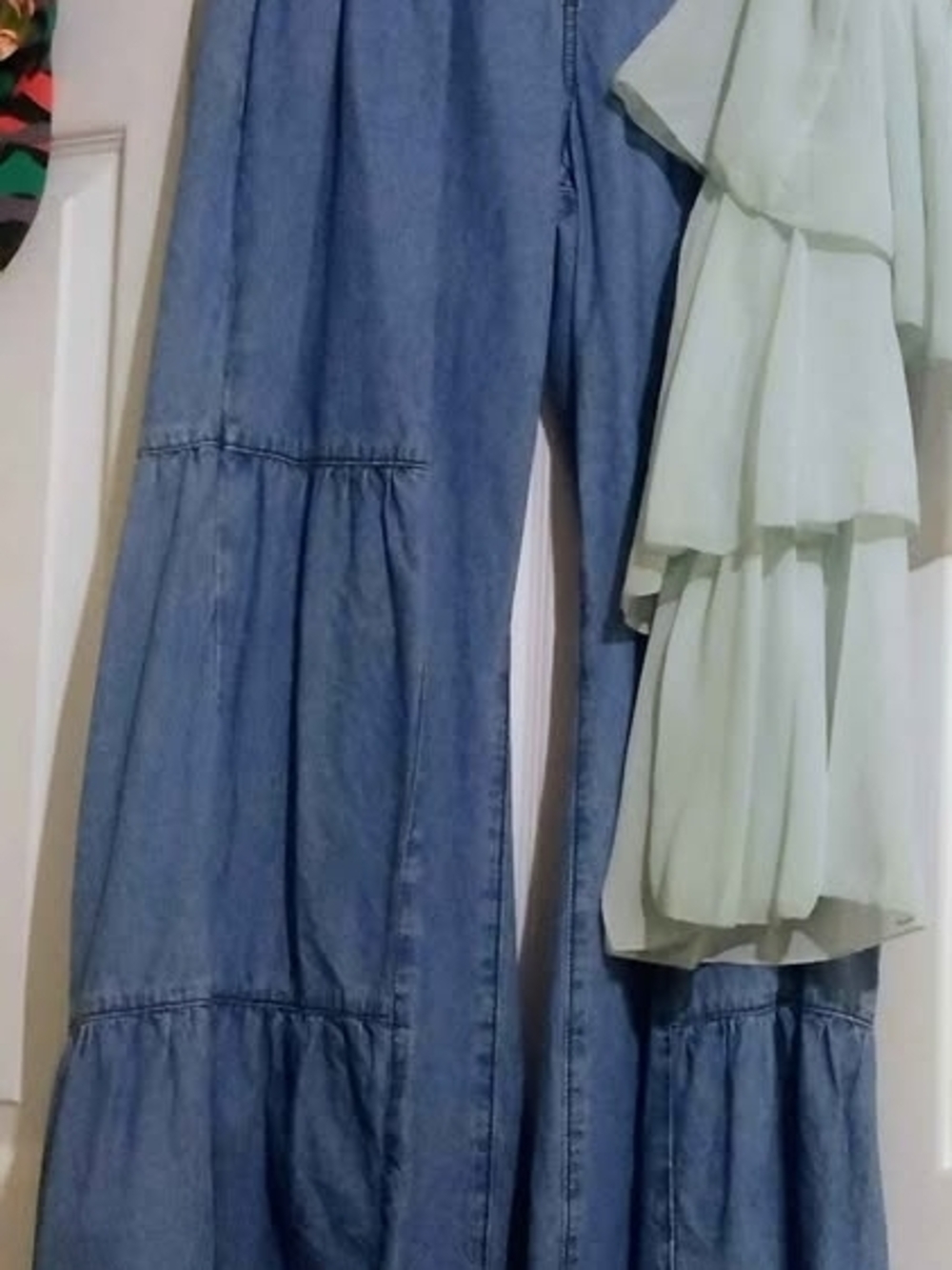 Tiered Wide-Leg Denim Pants in Blue
